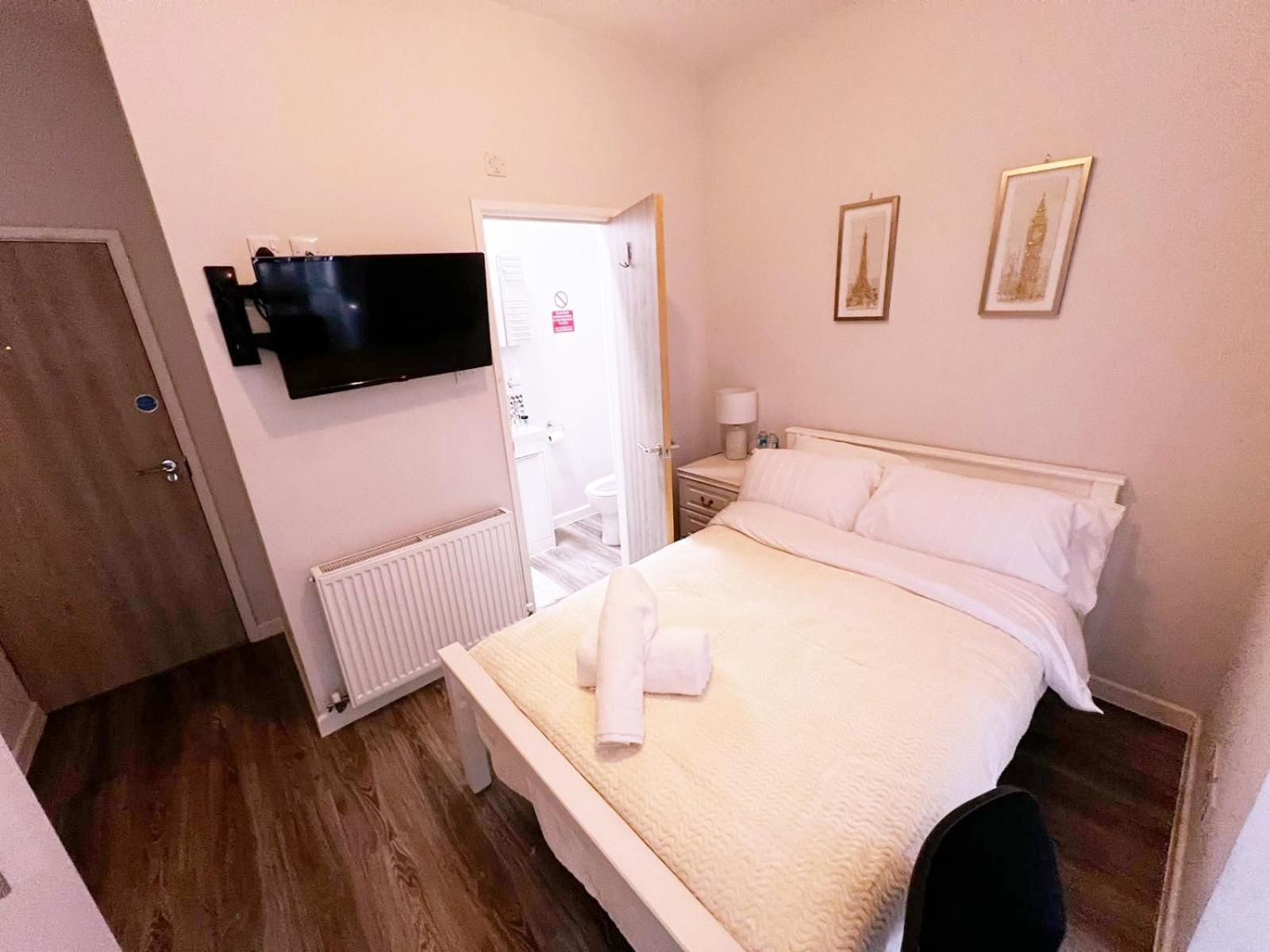 51 Kingsway Coventry Cv2 4Ff Bed and Breakfast Buitenkant foto